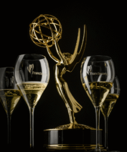 Emmy 2025 ganadores vestidos comida bebida cotilleos